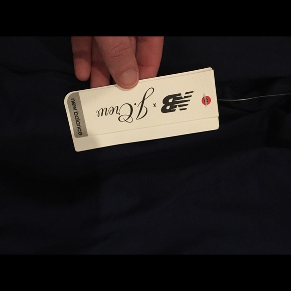 NWT J.Crew New Balance cut out workout top - Picture 2 of 7